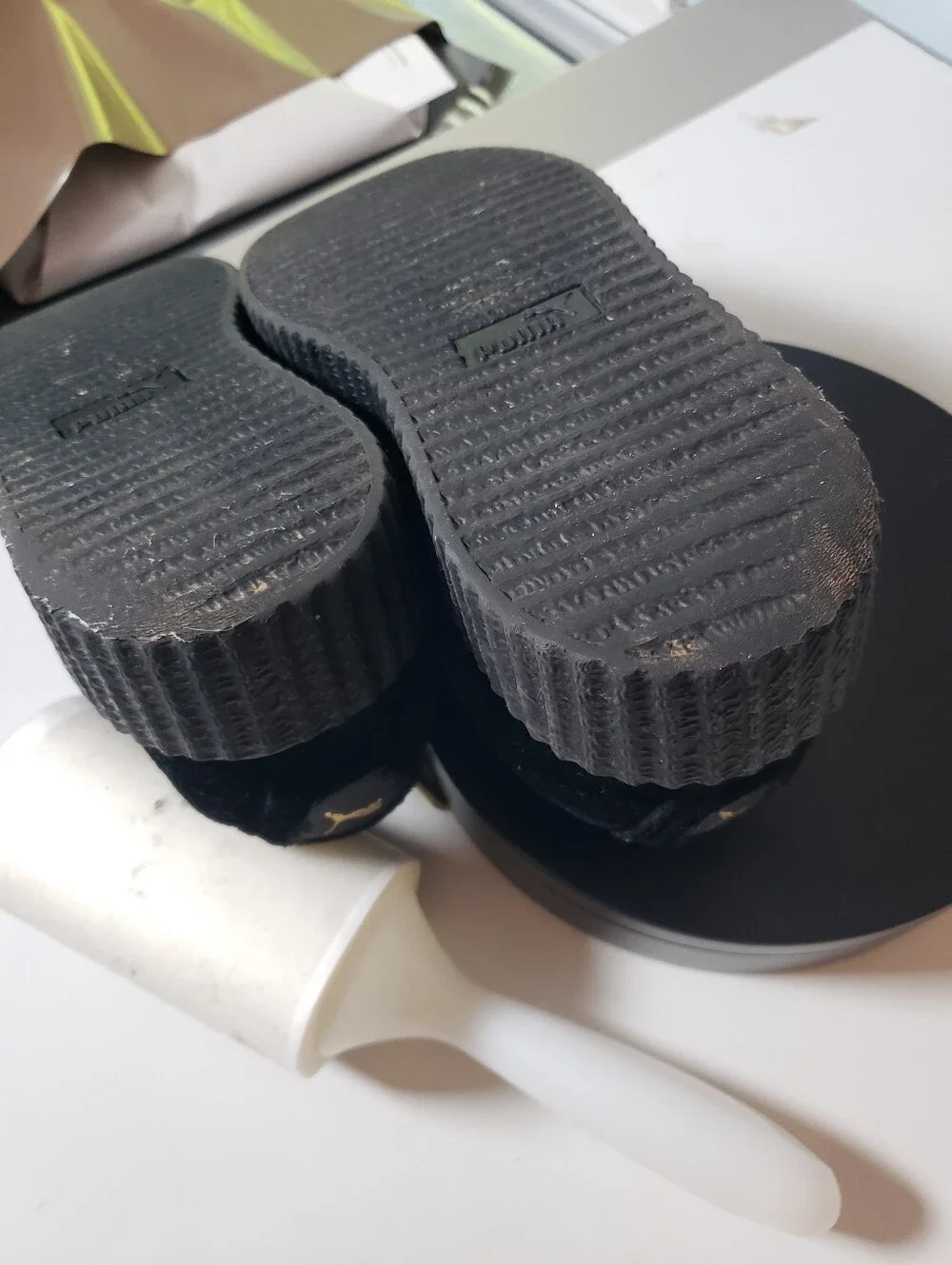 Puma X Fenty Creeper Velvet Platform 7.5 Sneaker Shoes Goth Grunge Fair Wear Fit